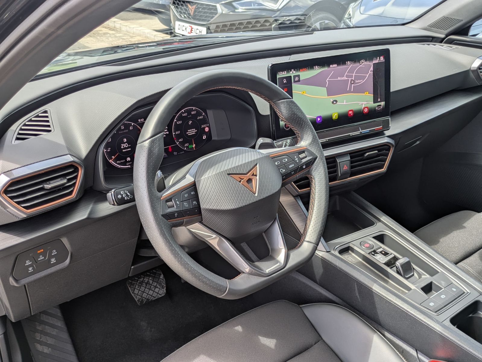 Fahrzeugabbildung CUPRA Leon 1.5 eTSI DSG MATRIX-LED*ACC*APP*KAMERA*18"