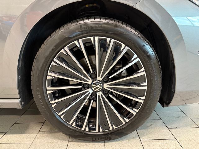 Passat Variant Elegance 2.0 TDI DSG IQ.LIGHT RFK