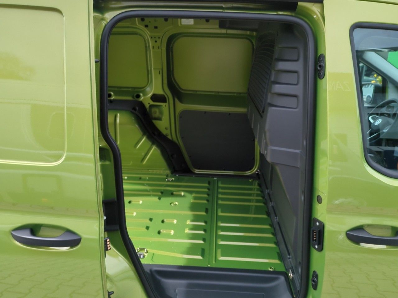 Fahrzeugabbildung Volkswagen Caddy Cargo Klima Klima Fenster el.