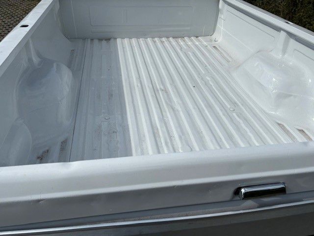 Fahrzeugabbildung Ford F 250 XLT 4x4 7.5L Big Block XLT ROSTFREI ORIGIN