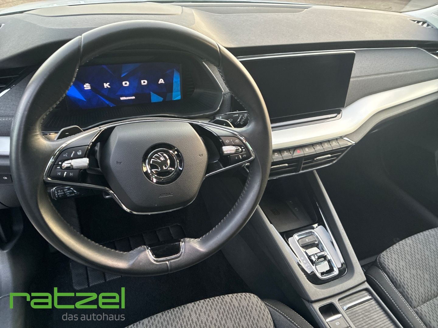 Fahrzeugabbildung SKODA Octavia Combi 1.5 TSI ACT e-TEC Style HUD AHK-kl