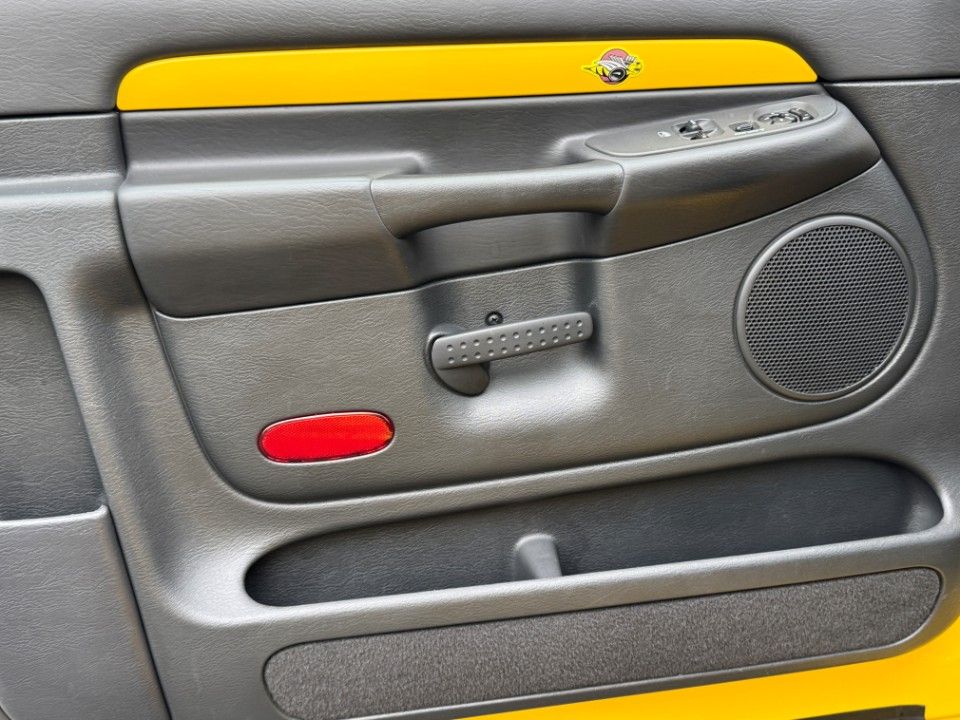 Fahrzeugabbildung Dodge RAM 5.7 V8 HEMI Single Cab ShortBed Rumble Bee