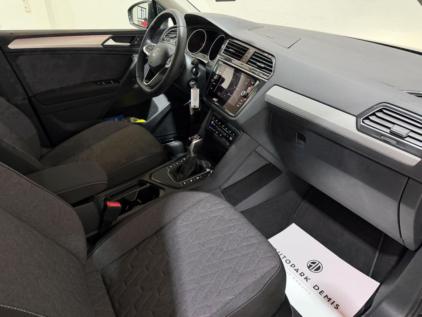 Volkswagen Tiguan Move/IQ.DRIVE/KAM/AMBIENTE/SHZ+HINTEN/ACC