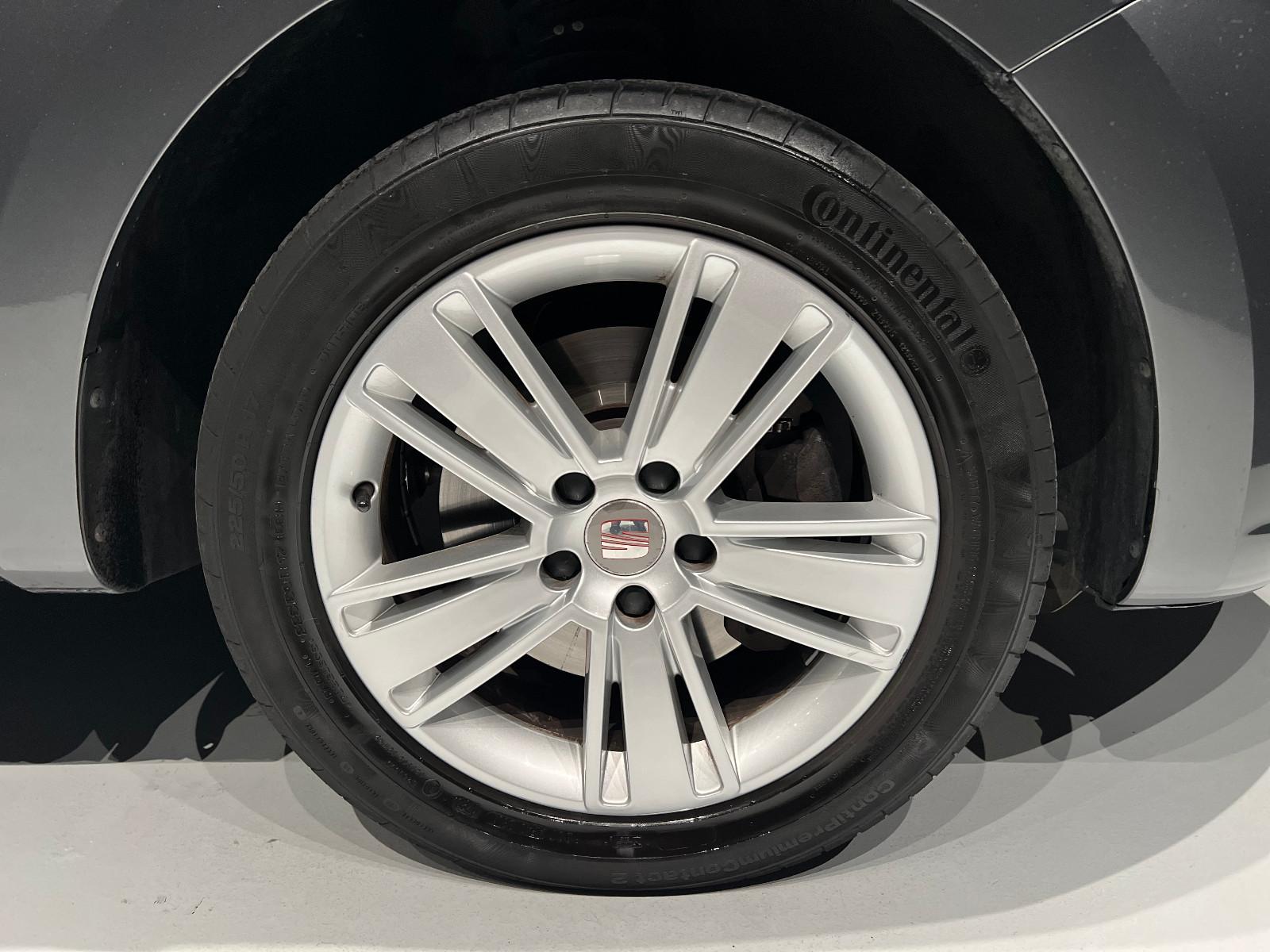 SEAT Alhambra 2.0 TDI 140 ch • 7 places • Portes électriques • Caméra • GPS • 3 zones