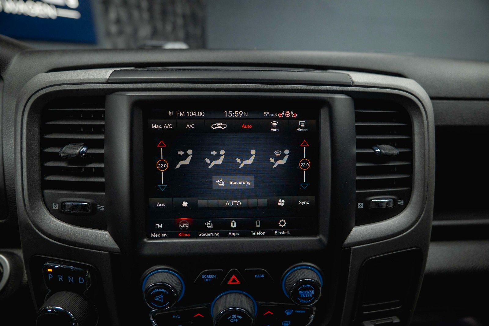 Fahrzeugabbildung Dodge RAM 5.7 V8 HEMI 4x4 OFFROAD Night-Paket *LED*AHK