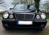 Mercedes-Benz Mercedes Benz E 280 4matic Schwarz Kombi T... - gebrauchte Mercedes-Benz E 280 aus dem Jahr 2001