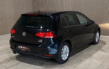 Volkswagen Golf - 6