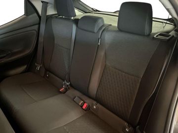 Toyota Yaris - 11