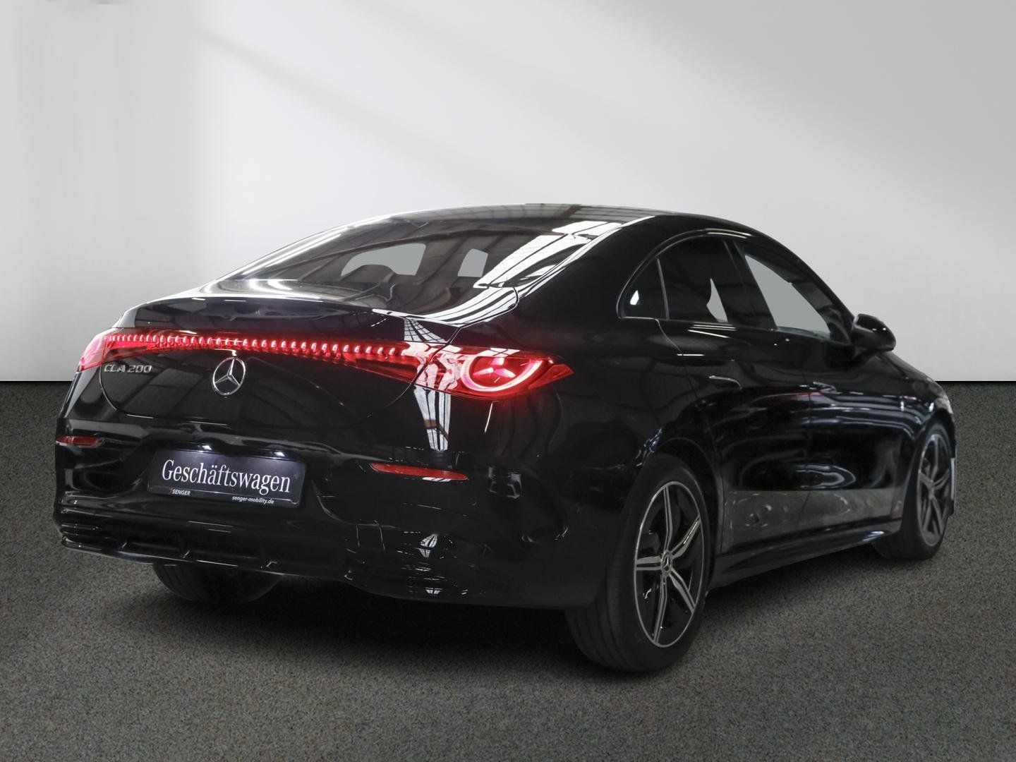 Mercedes-Benz CLA 200 AMG Panorama Multibeam Memory Keyless-Go imagem 3