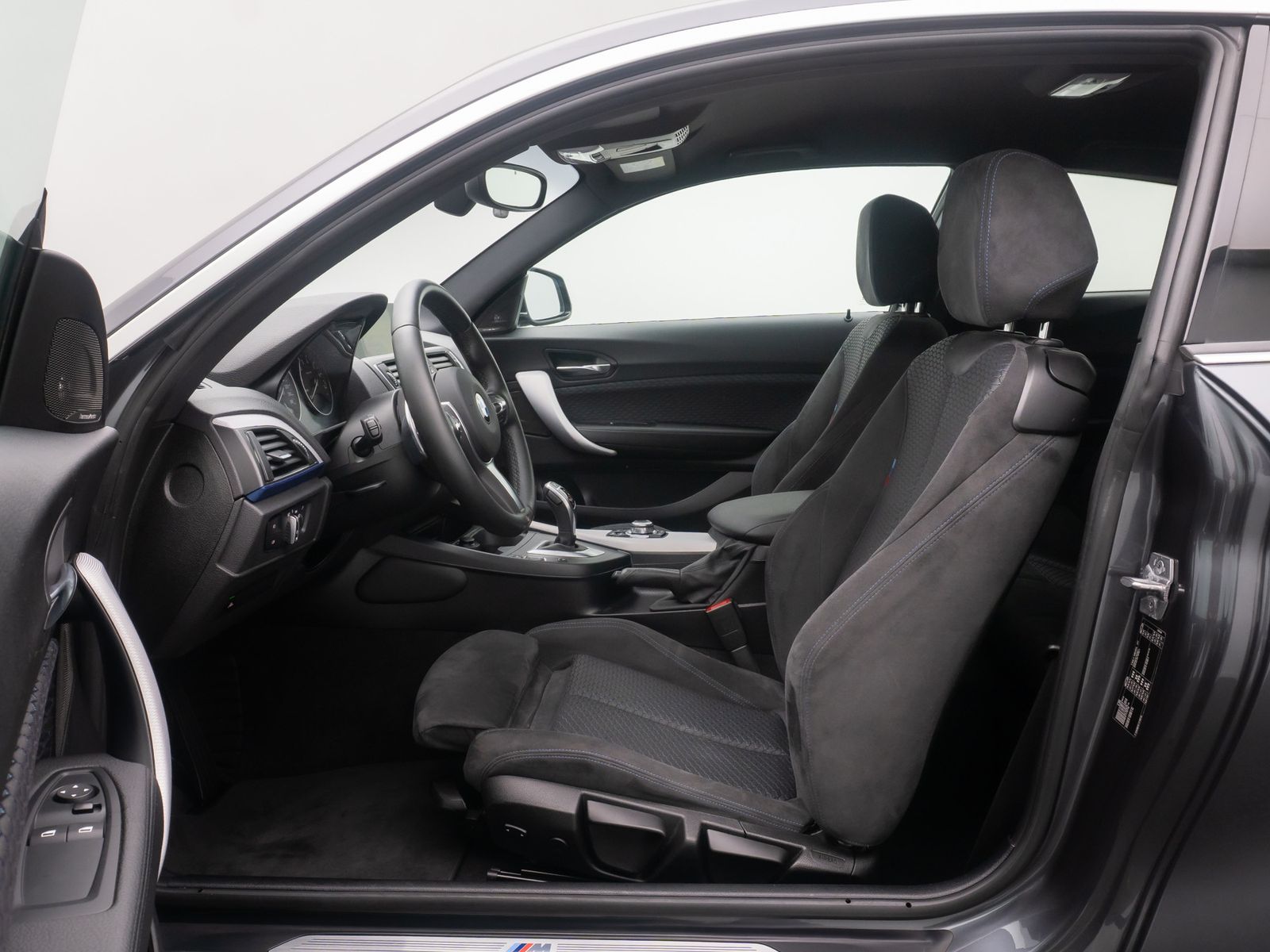 Fahrzeugabbildung BMW 125i M Sport Stop&Go Alarm ParkAss H/K Alcantara