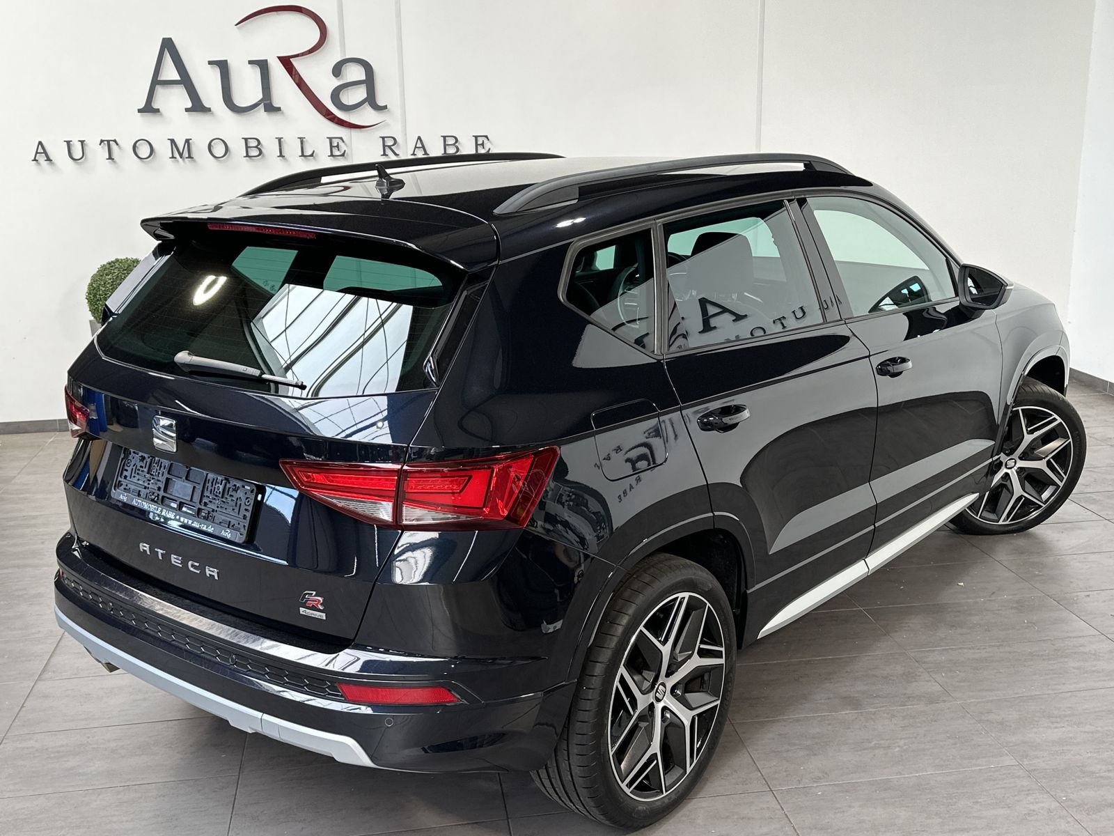 Fahrzeugabbildung SEAT Ateca 2.0 TSI DSG 4D FR NAV+LED+ACC+360°+BEATS