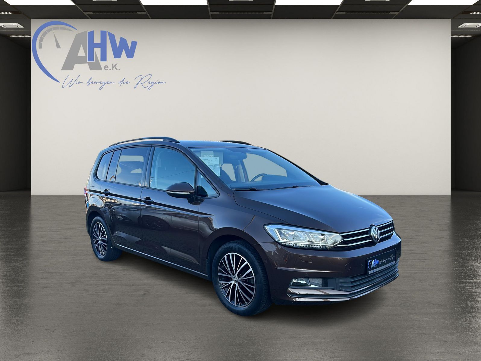 Fahrzeugabbildung Volkswagen Touran 1,4 TSI Comfortline 7 Sitzer