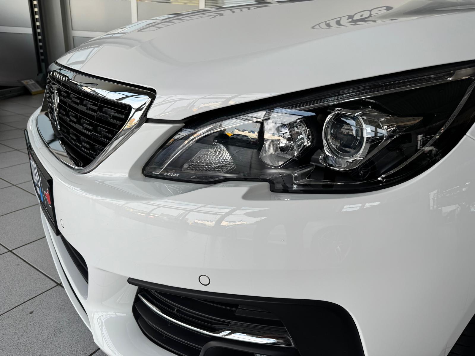 Peugeot 308 Style *Panorama*Kamera*CarPlay*Navi*SHZ*PDC*