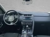 Jaguar E-Pace D150 AWD*Winter-Paket* - Jaguar Gebrauchtwagen in Frankfurt