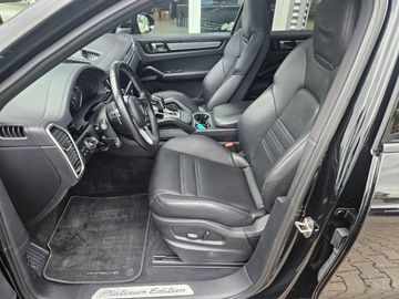 Porsche Cayenne - 10