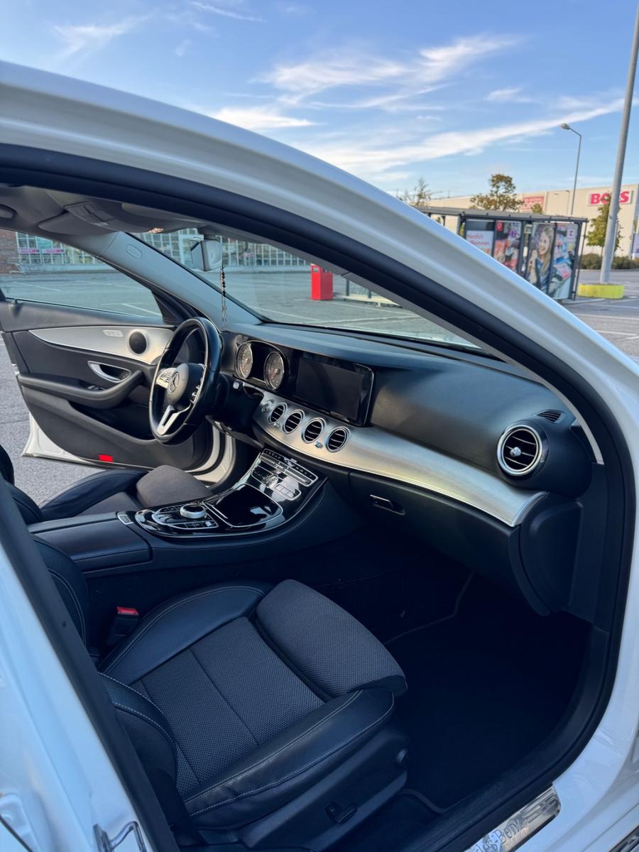Mercedes-Benz E 220 d Autom. AMG Line