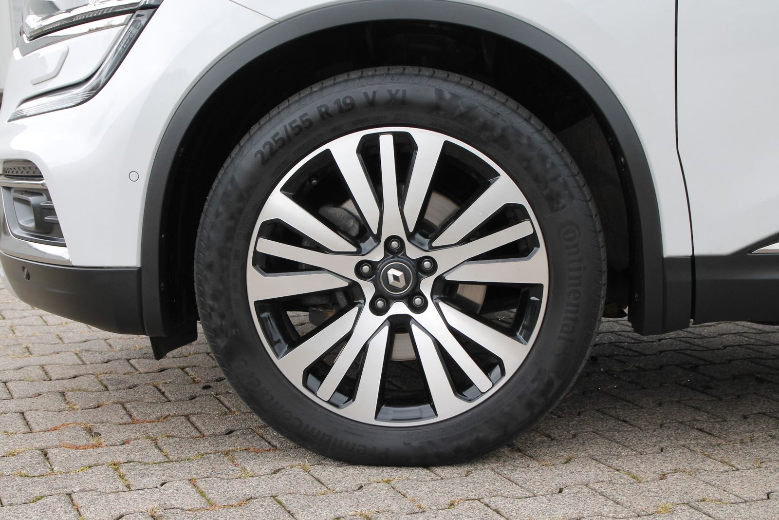 Fahrzeugabbildung Renault Koleos INITIALE PARIS BLUE dCi 185 4WD X-tronic