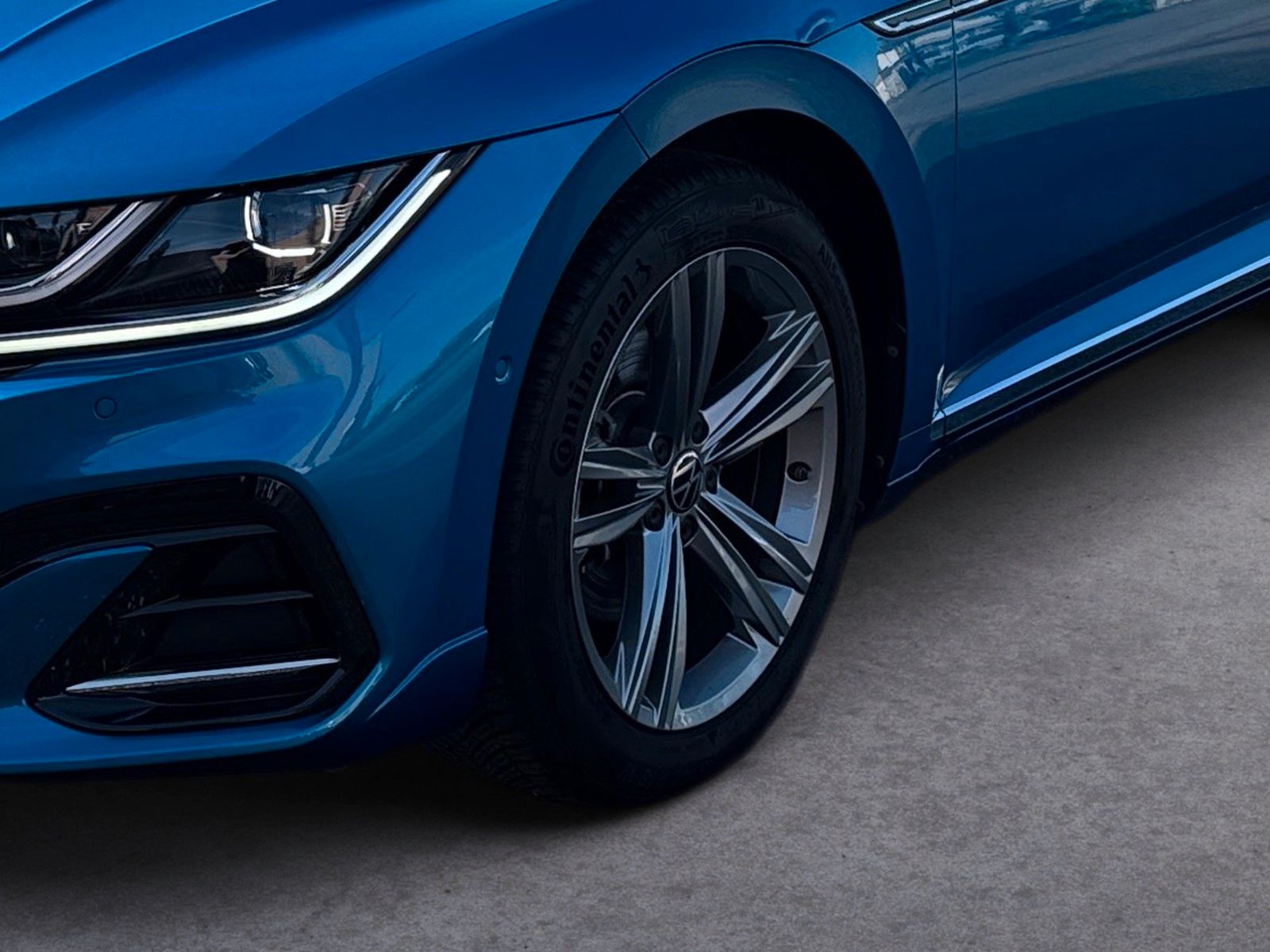 Fahrzeugabbildung Volkswagen Arteon Shooting Brake R-Line 2.0 TSI