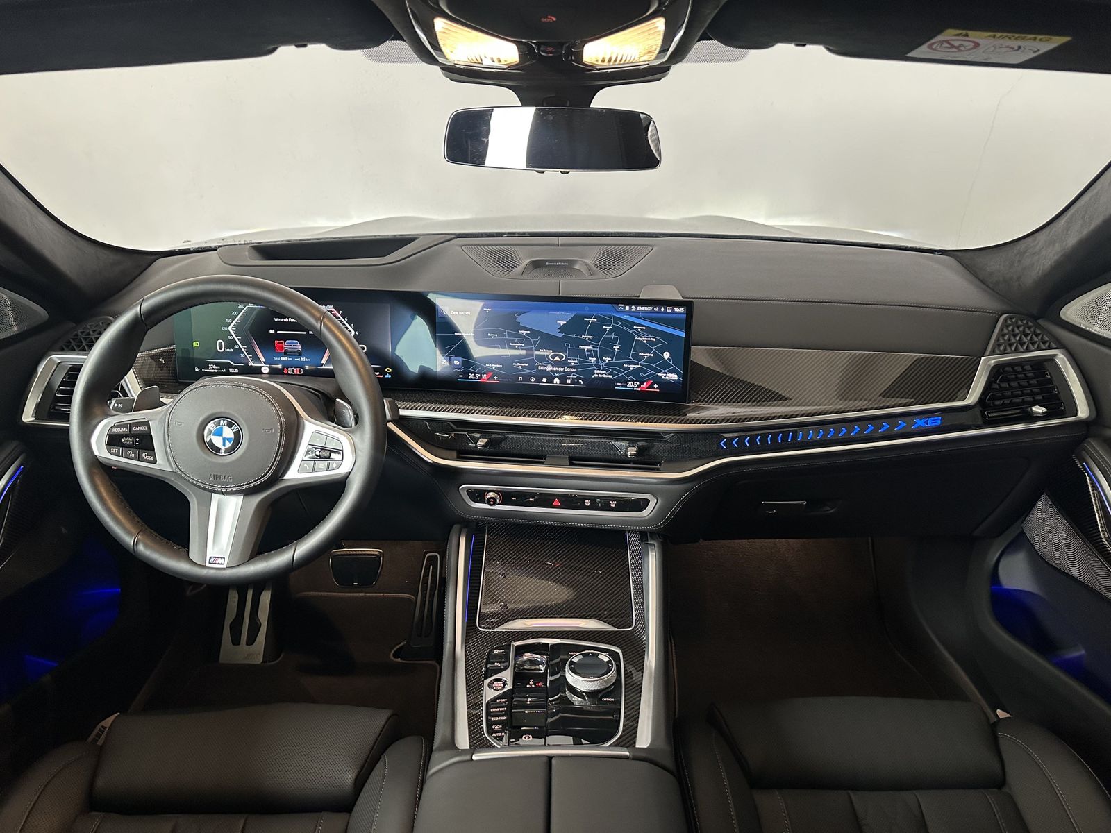 Fahrzeugabbildung BMW X6 xDrive40i M Sportpaket Pro Sky Lounge Bowers