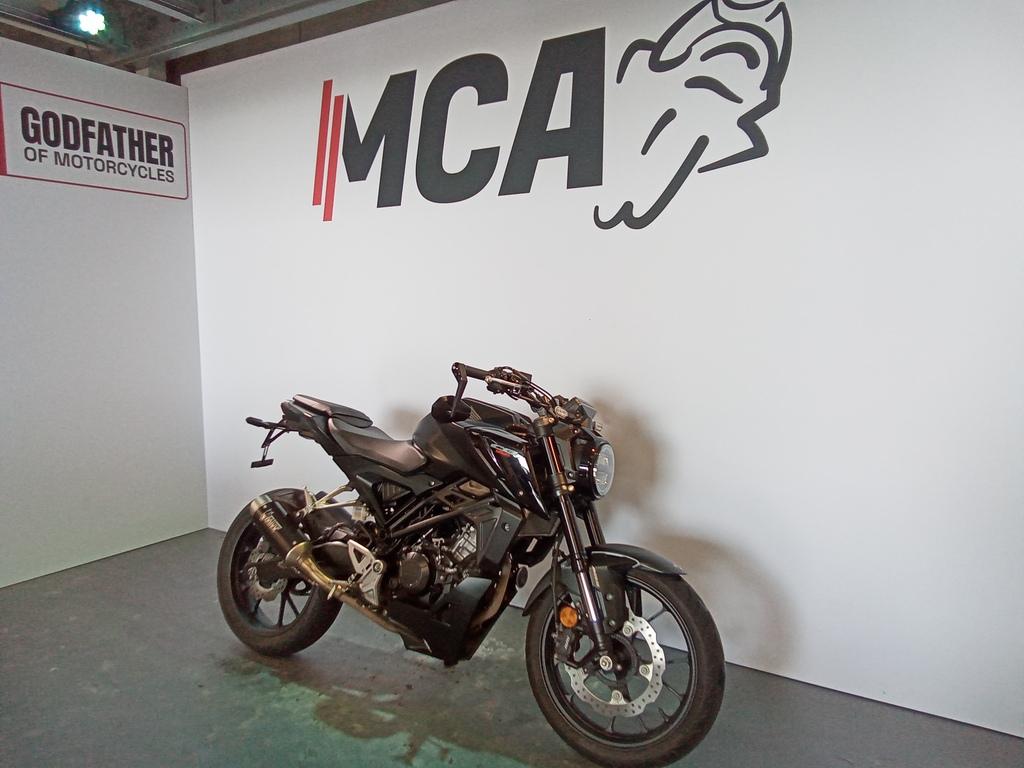 Honda CB125R 