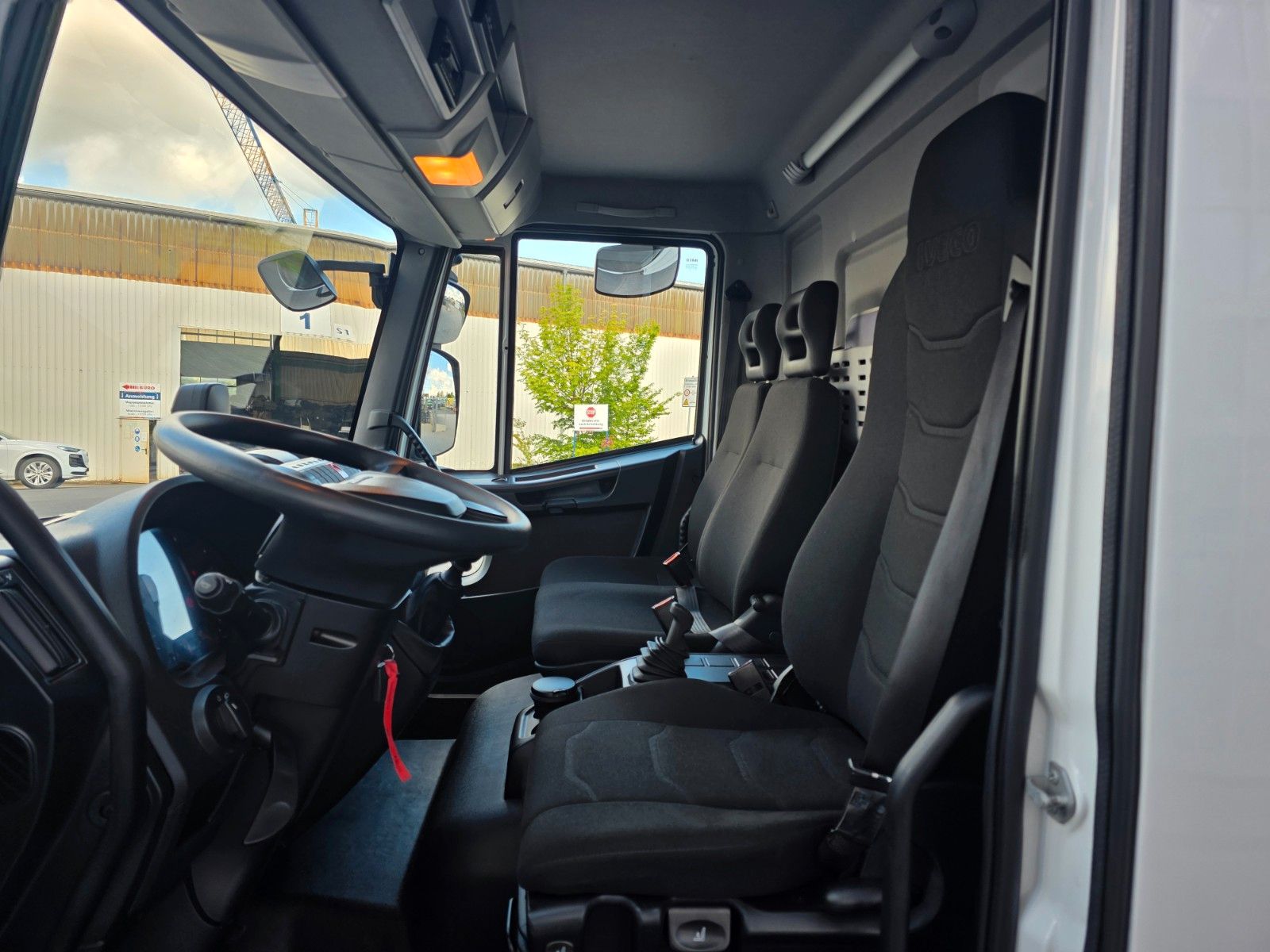 Fahrzeugabbildung Iveco Eurocargo ML75E16 LBW 1.000kg Klima Schalter