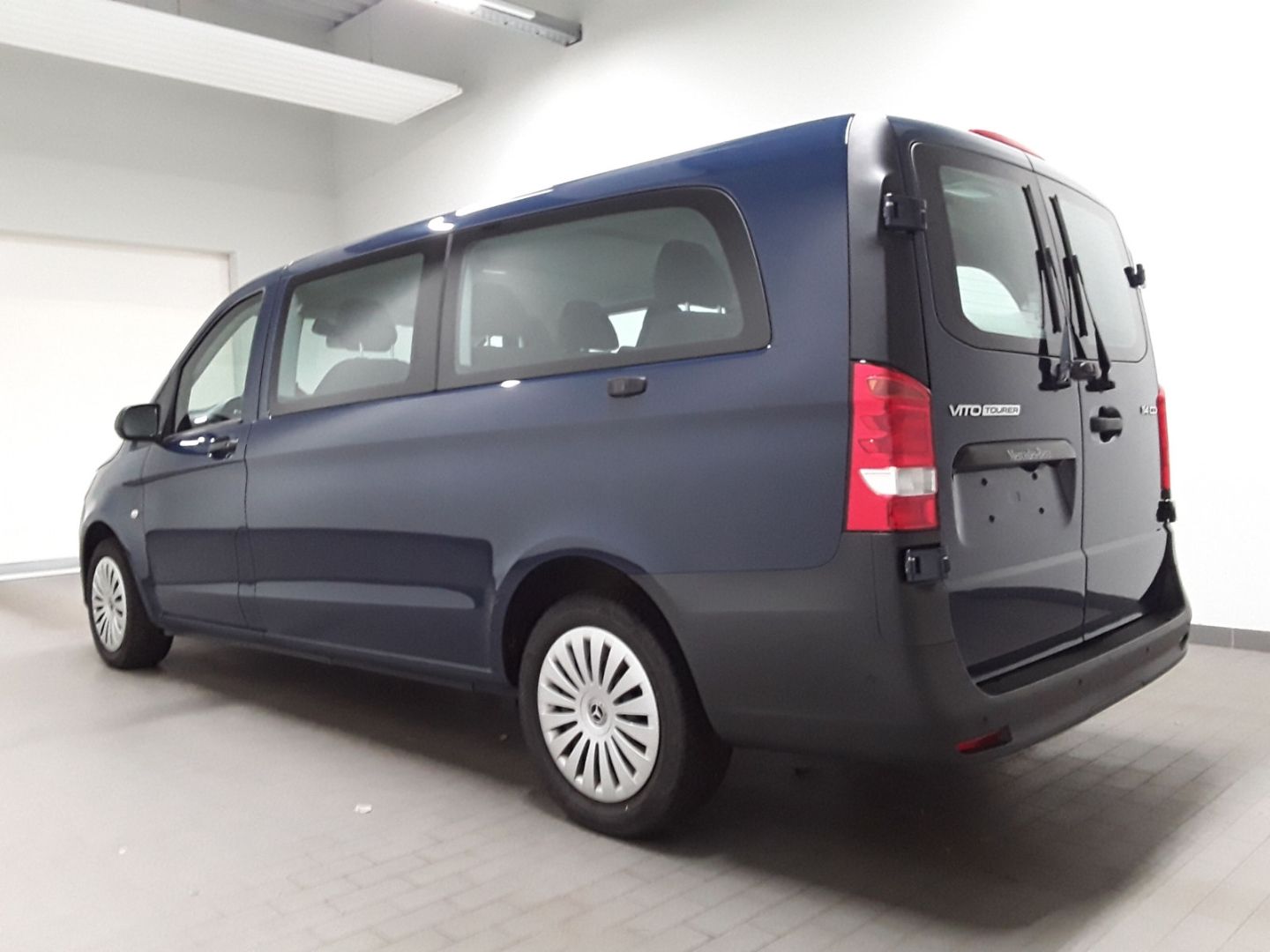 Fahrzeugabbildung Mercedes-Benz Vito Tourer 114 CDI Pro extralang AUTOMATIK