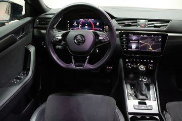 Skoda Superb Combi Sportline 4x4 AHK StHz