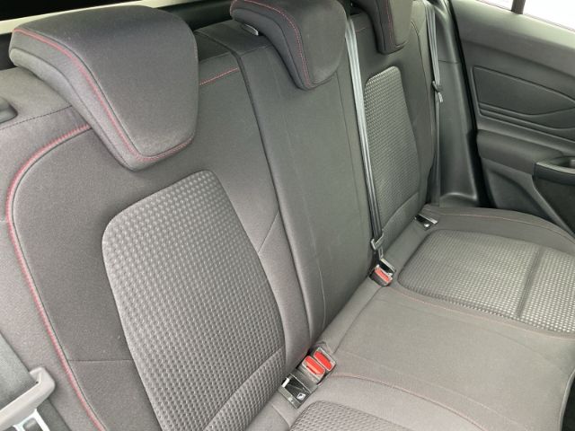 Fahrzeugabbildung Ford Focus 1.0 EcoBoost Mild-Hybrid, ST-Line AHK, Nav
