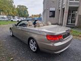 BMW 320  Cabrio  1.Hand/Scheckheft/Auto./Navi/Leder - BMW 320 in Leverkusen