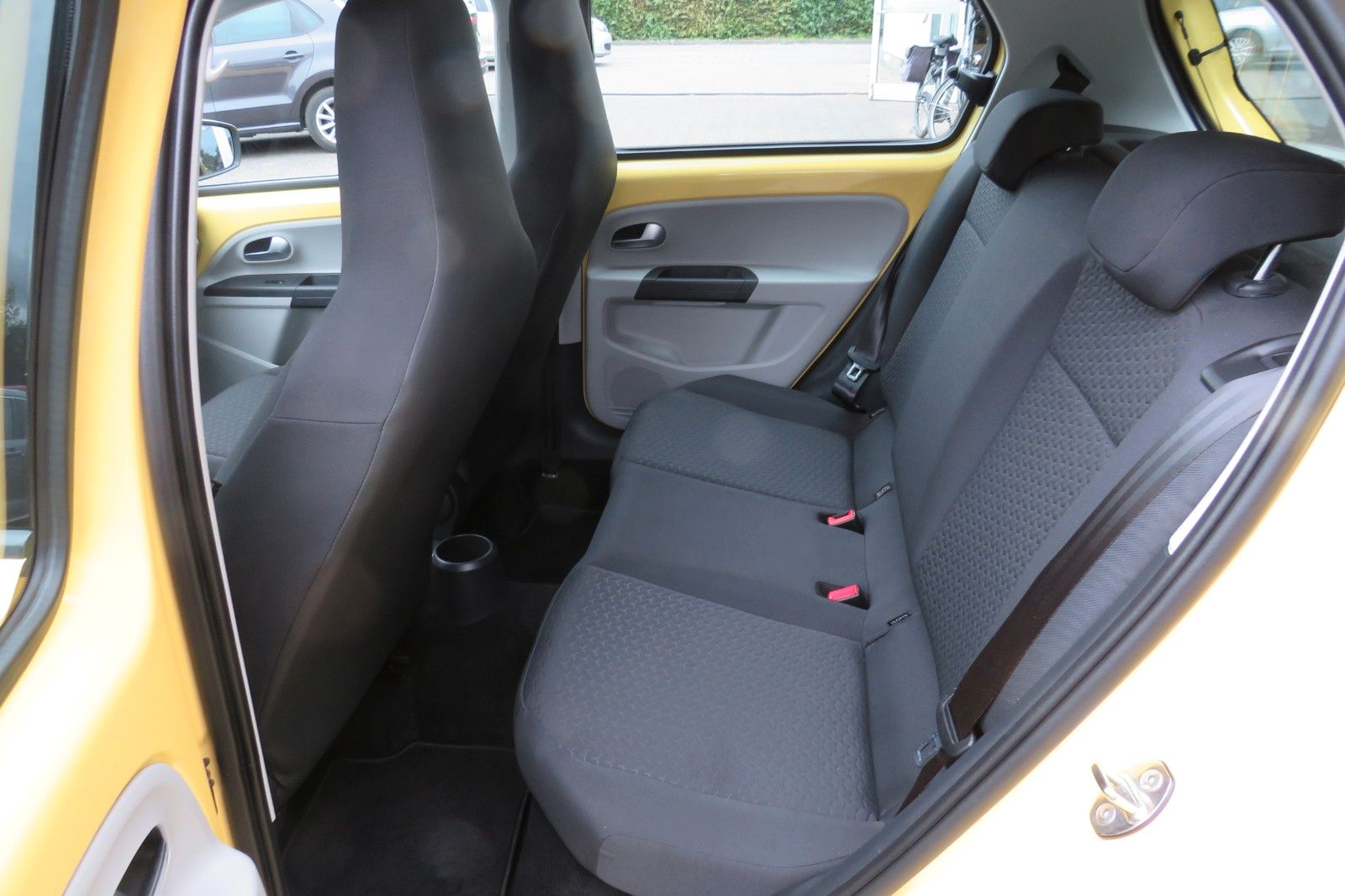 Fahrzeugabbildung SEAT Mii Style 4T SITZH. PDC GRA CITY-NOTBREMS 1.H