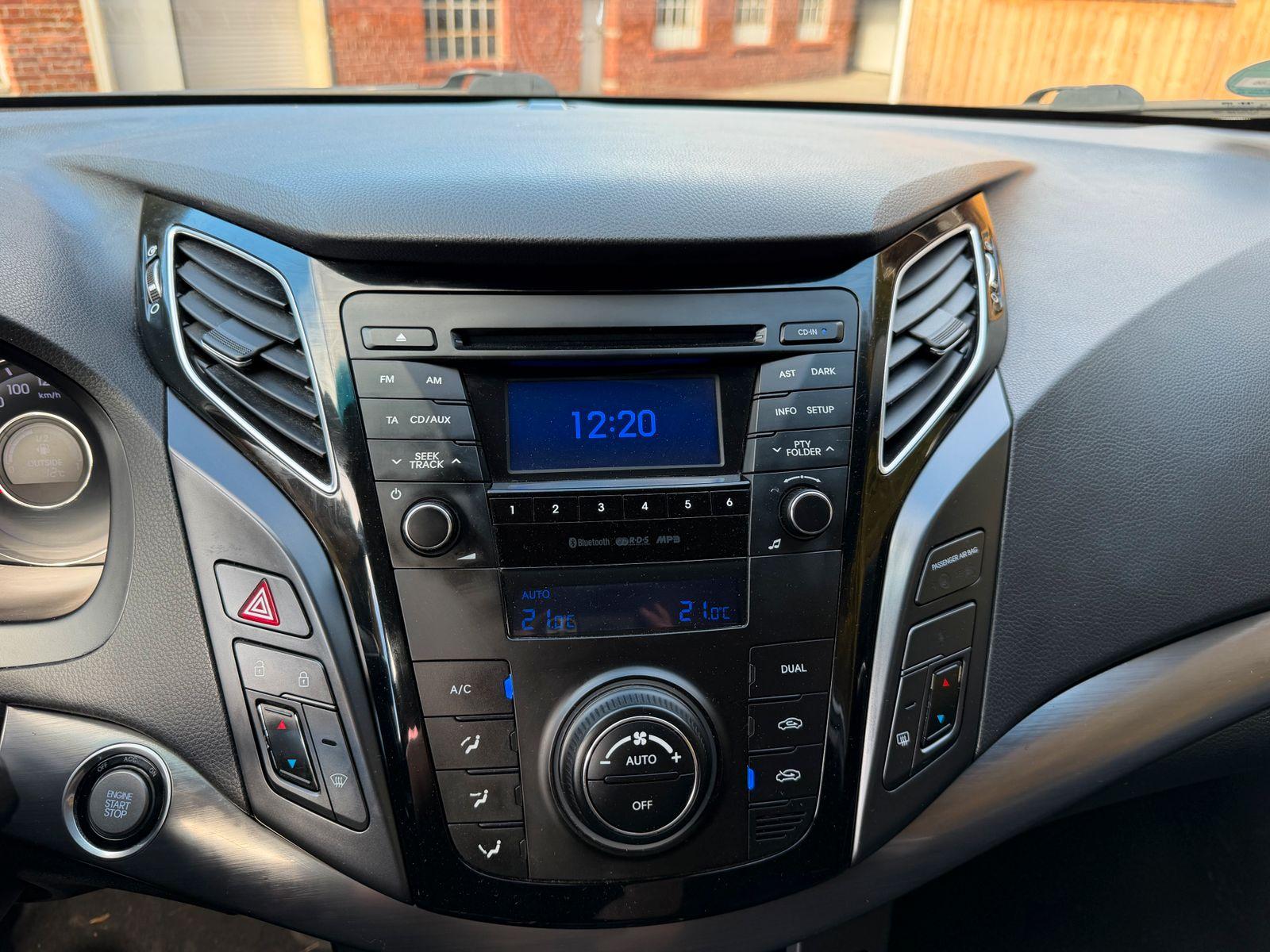Hyundai i40 2013 — photo 9