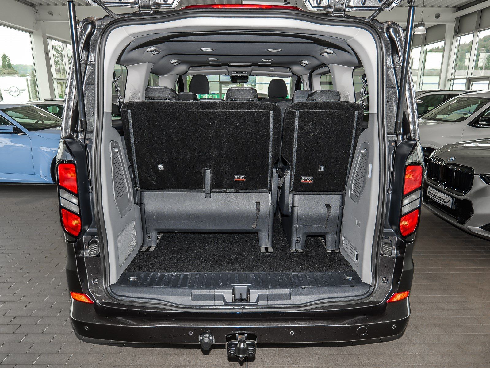 Ford Tourneo Custom 340 PHEV L1H1 VA Titanium Anhängk foto 25