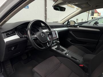 Volkswagen Passat - 9