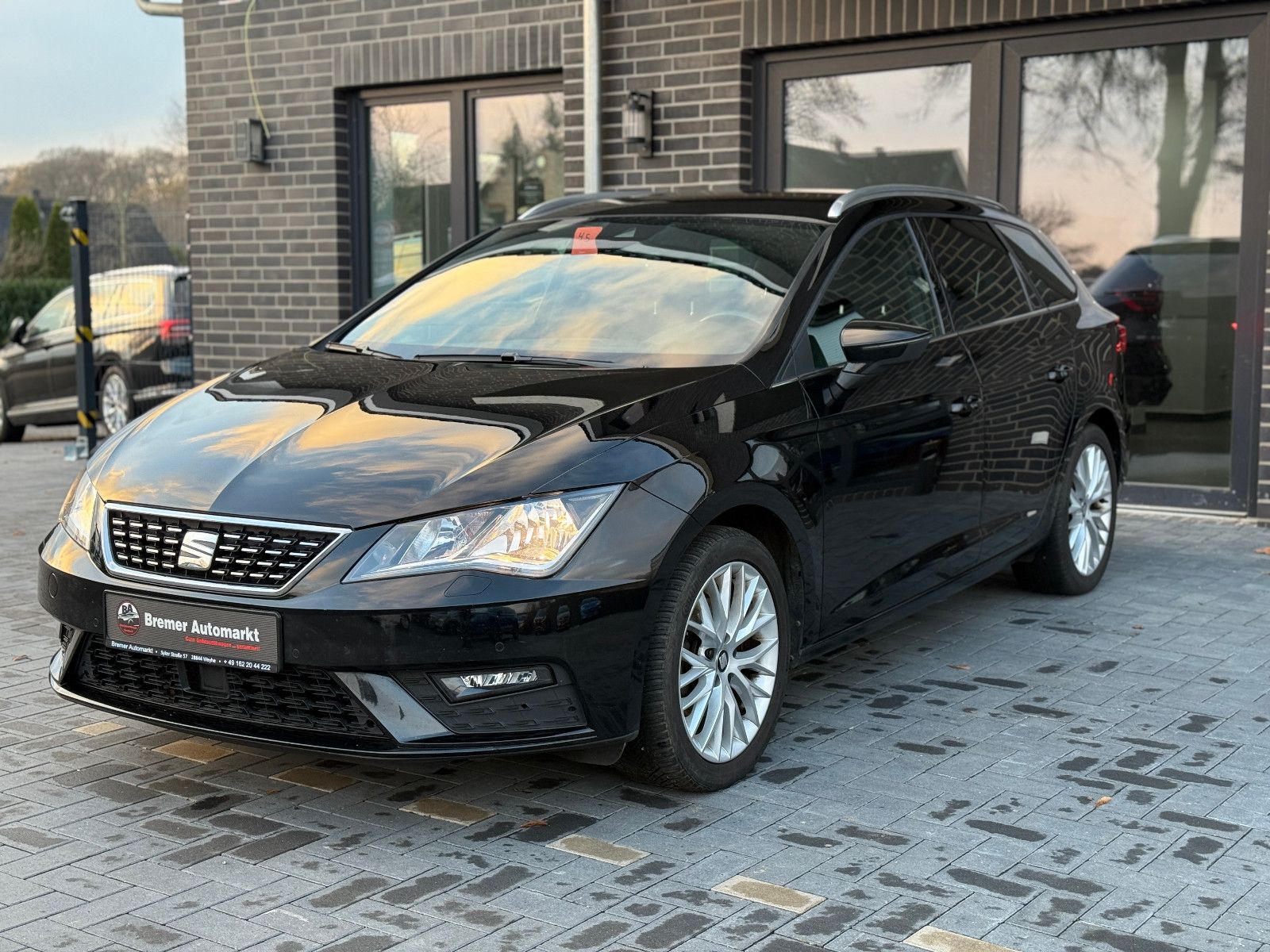 SEAT Leon ST Xcellence CNG*DSG*SHZ*NAVI*AHK*PDC*ACC*