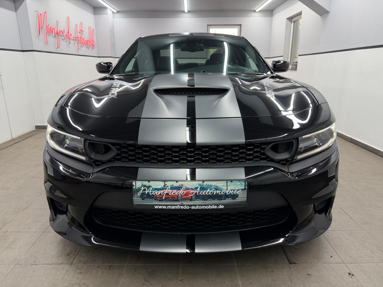 Dodge Charger 6.4 V8 Scat Pack/Alpine/Sitzhz+Lenkr/20"