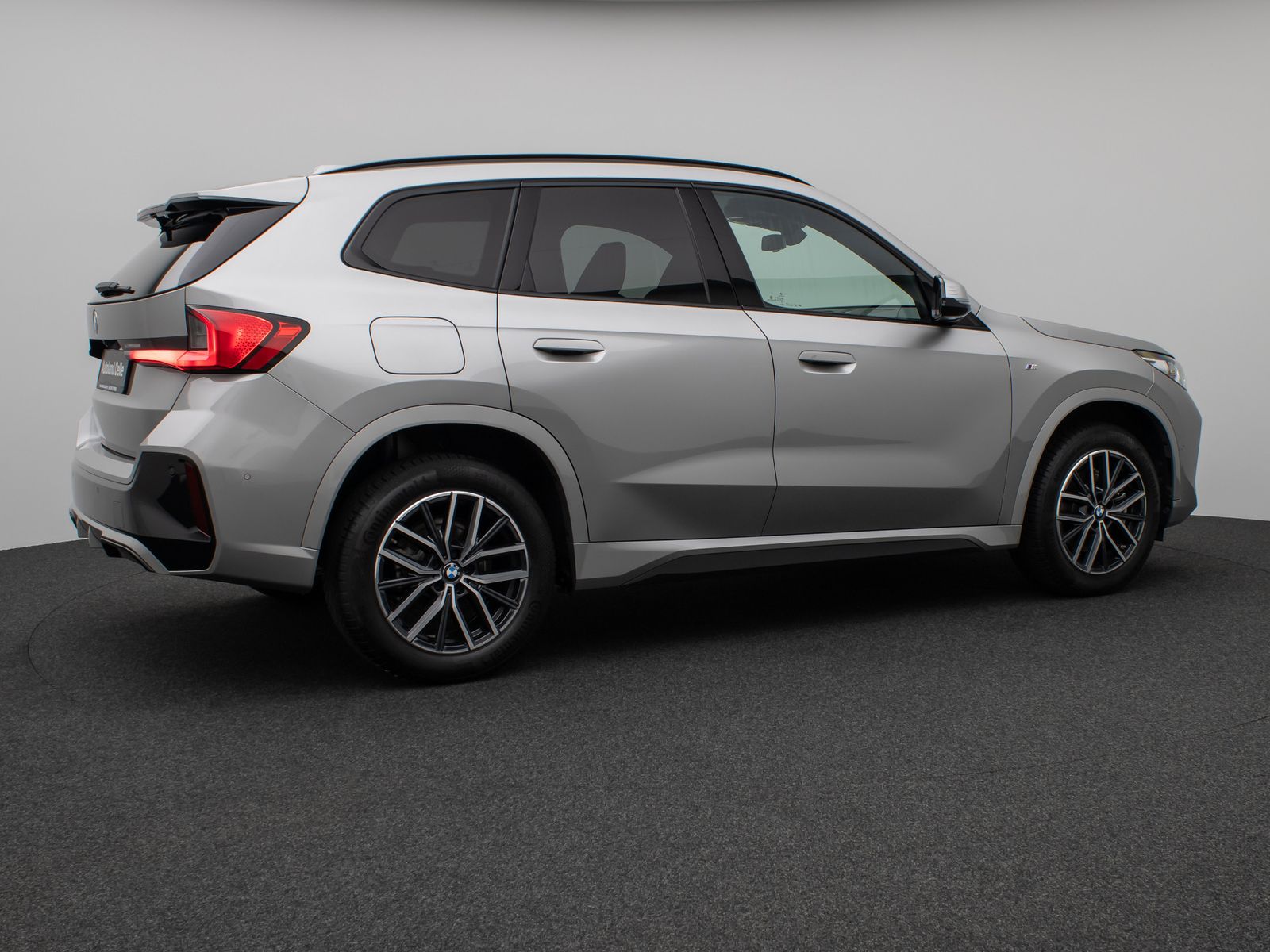 Fahrzeugabbildung BMW X1 sD20i M Sport Panorama Kamera DAB H/K Komfort