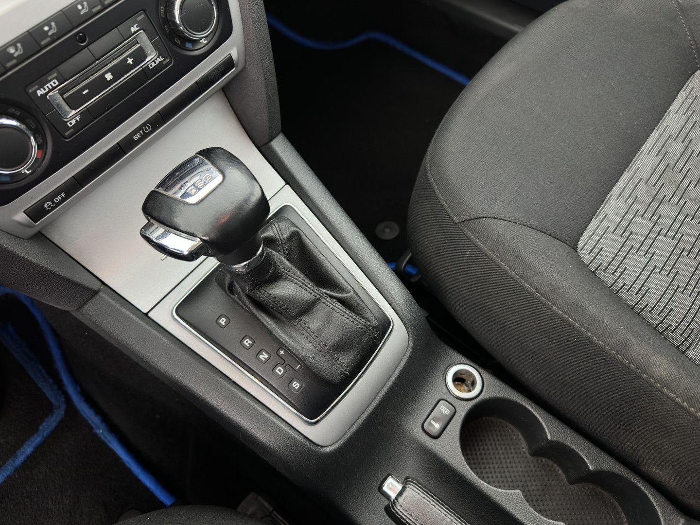 Skoda Octavia 2012 — photo 15