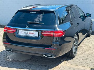Mercedes E 200 - 3