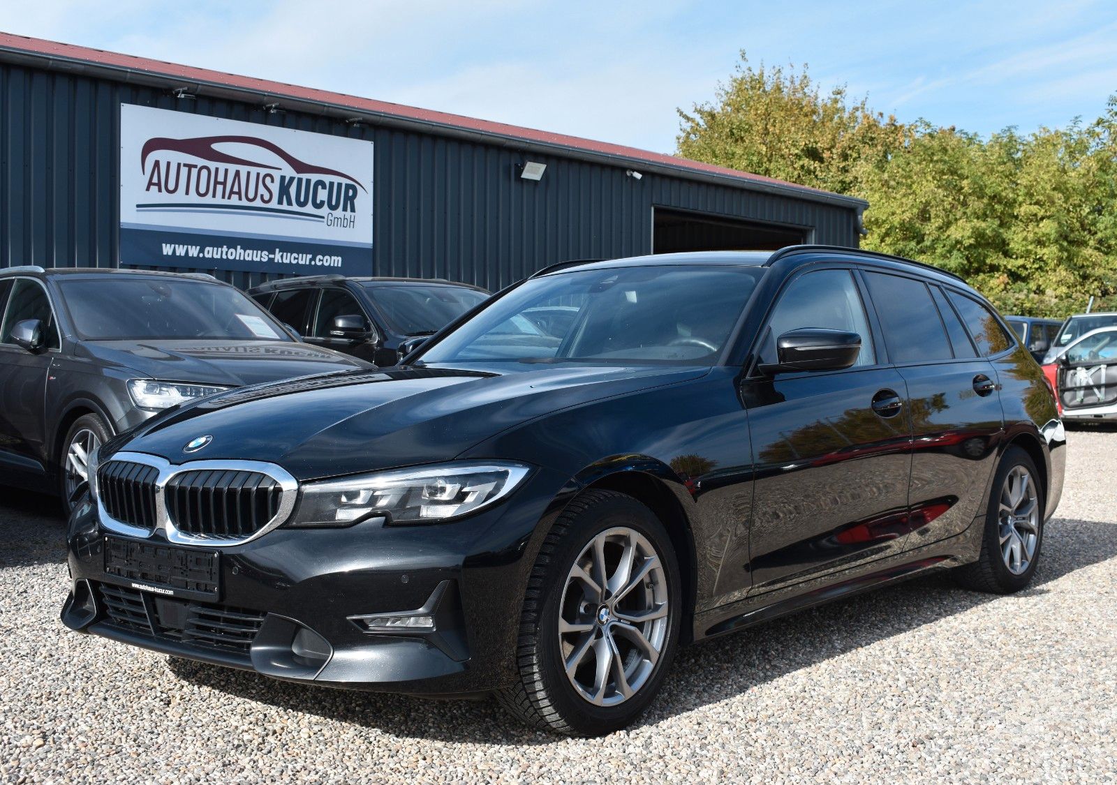 Fahrzeugabbildung BMW 318d Touring SPORT-L/M-SPORT/SHADOW/LED/DAB/PDC