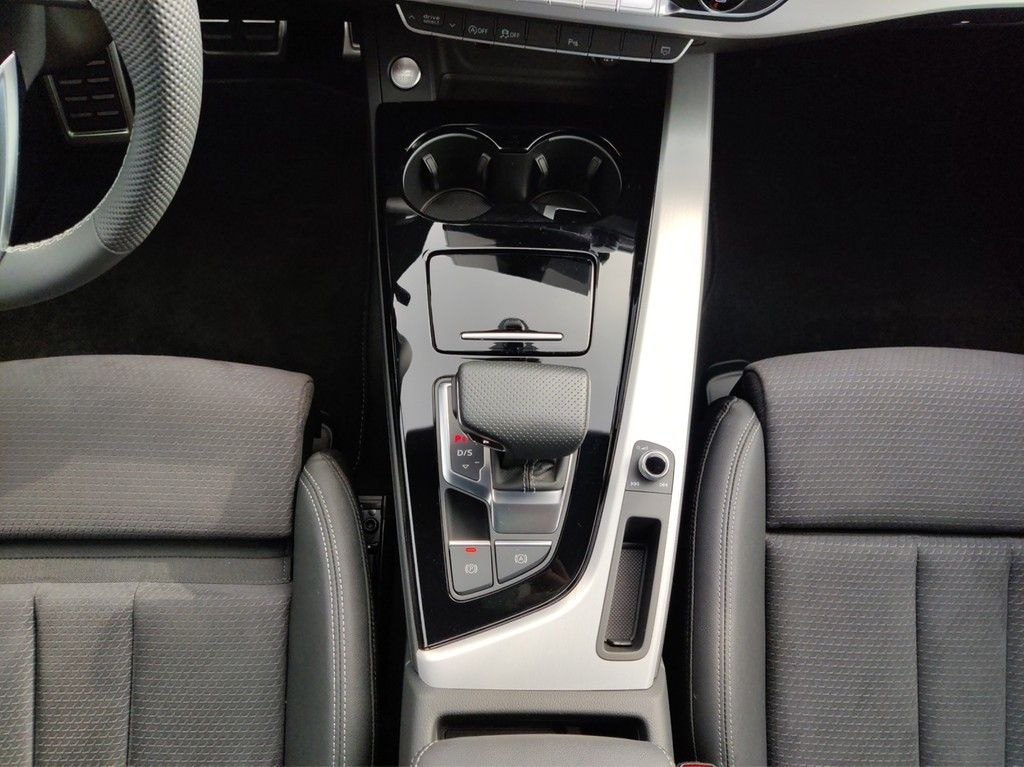 Audi A4 - Bild 15