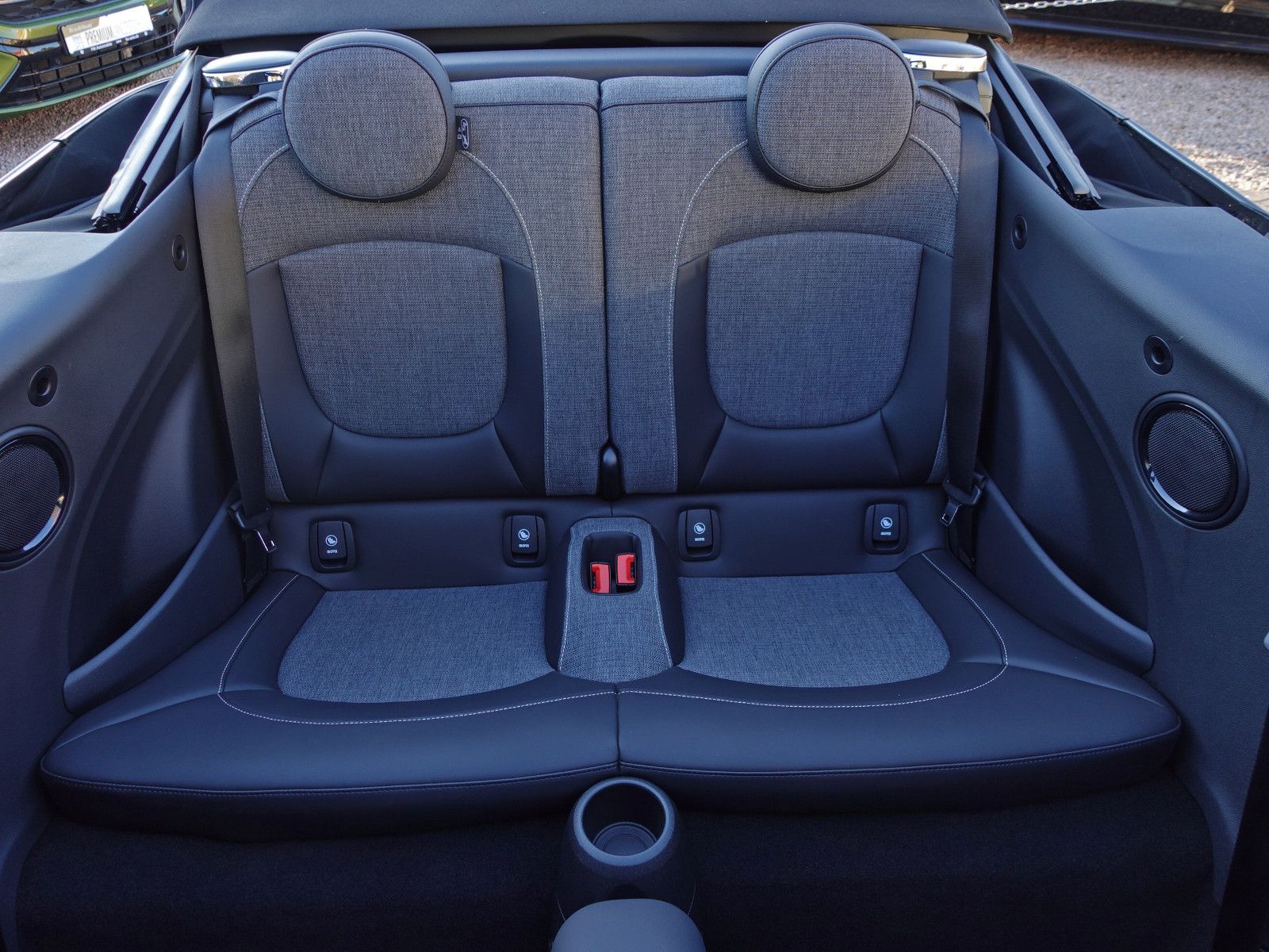 Fahrzeugabbildung MINI Cooper Cabrio Aut. I.Hd Navi CarPlay ZestyYellow