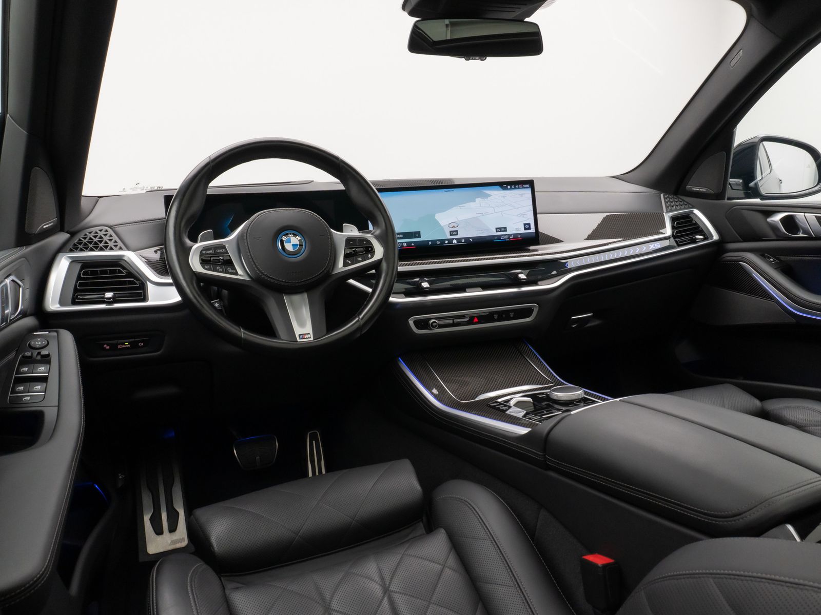 Fahrzeugabbildung BMW X5 xD50e M Sport Pro Pano 360°HUD DAB H/K SoftCl