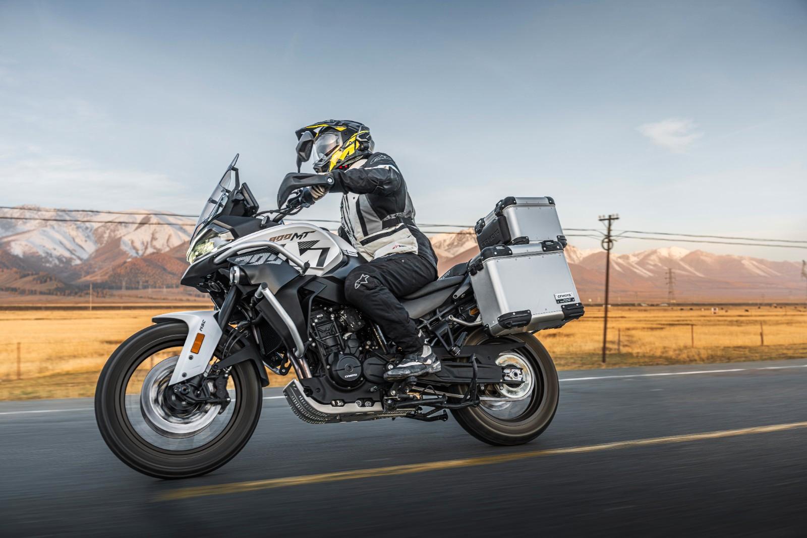 CFMOTO 800 MT ES