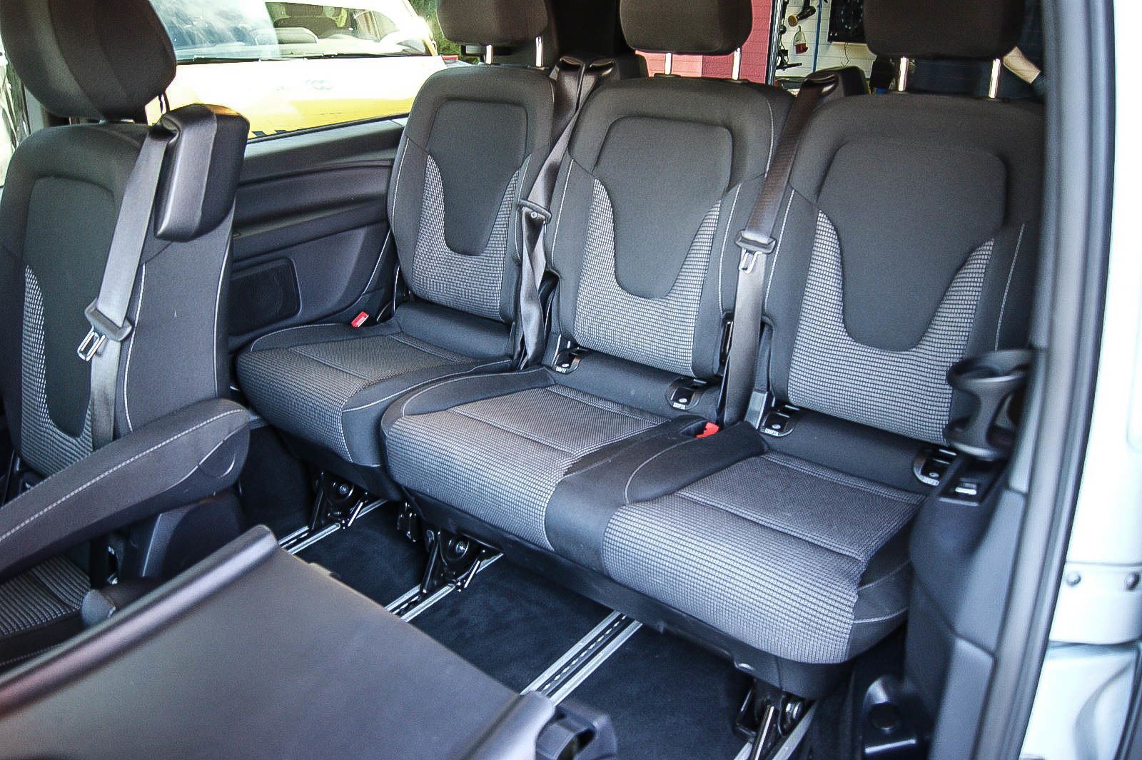 Fahrzeugabbildung Mercedes-Benz V 250 d EDITION AMG MBUX 7-SITZE IQ-LED KAMERA