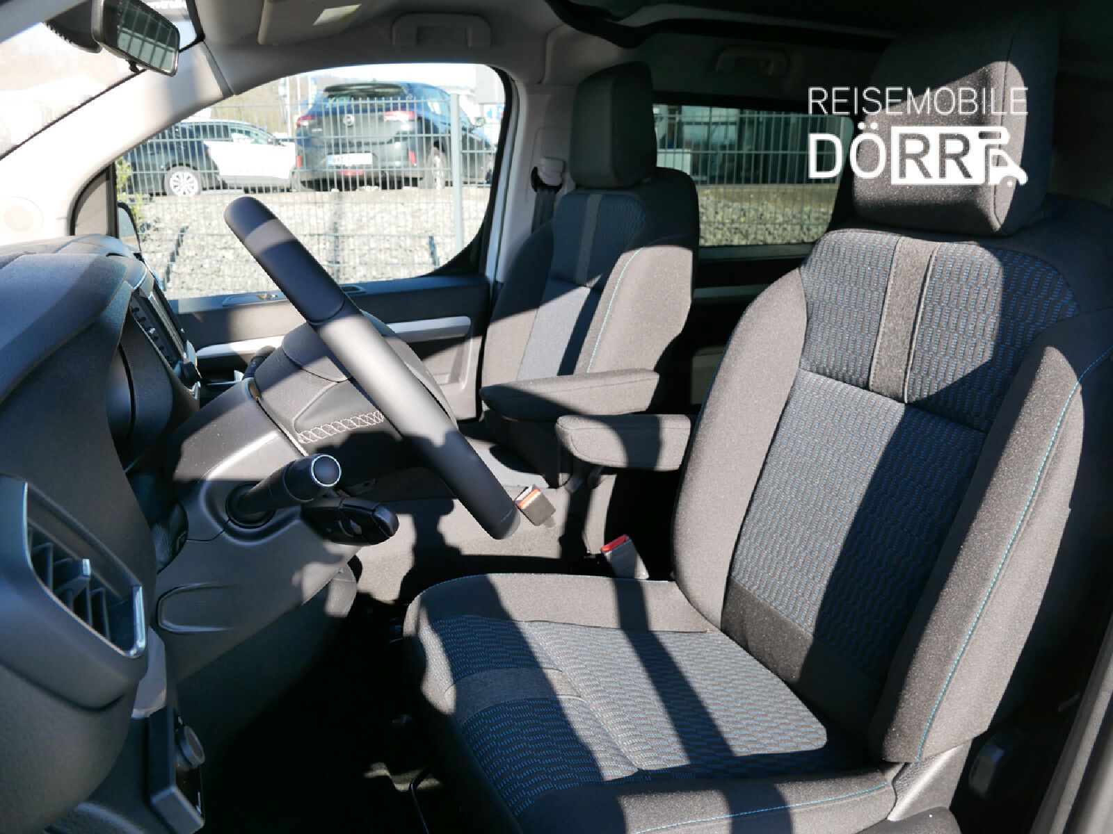 Fahrzeugabbildung Pössl Vanster Peugeot 145 PS