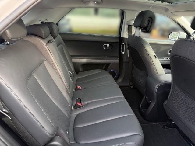 Fahrzeugabbildung Hyundai IONIQ 5 Uniq Elektro 4WD +KLIMA+LED+SHZ+NAVI+UVM