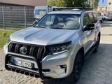 Toyota Land Cruiser 150 2.8D-4D Autom. Leder*RFK*AHK*Da - scheckheftgepflegte Toyota Land Cruiser