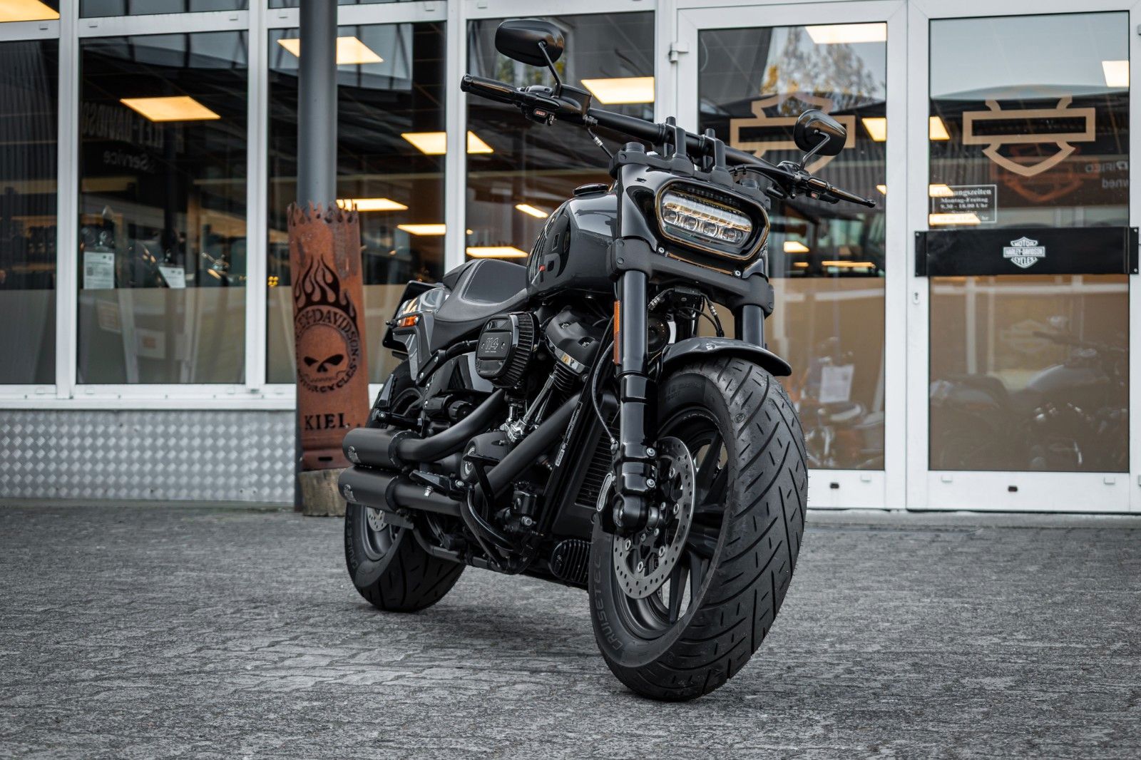 Fahrzeugabbildung Harley-Davidson FXFBS FAT BOB 114 CUI SOFTAIL - JEKILL&HYDE -