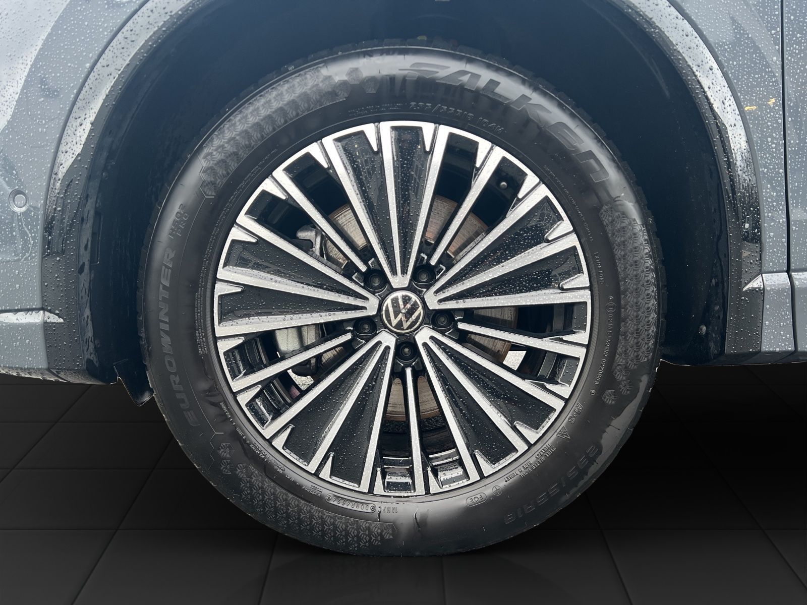 Tiguan R-Line 2.0 TDI DSG 4M AHK*Navi**Pano*Blac