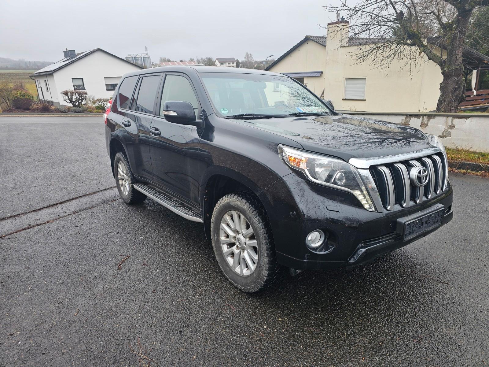 Toyota Land Cruiser Executive